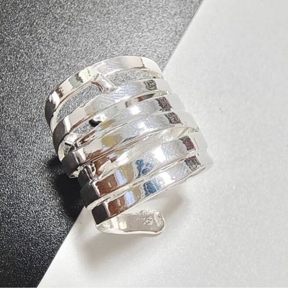 Vintage Punk Ring !! Silver Wrap Solid Metal. SZ- 5 New! - Picture 3 of 8